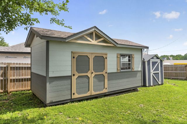 2401 N Boonville Avenue, Springfield, MO 65803