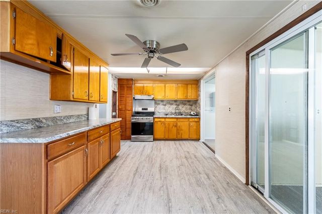 1930 Demetro DR, Hampton, VA 23663