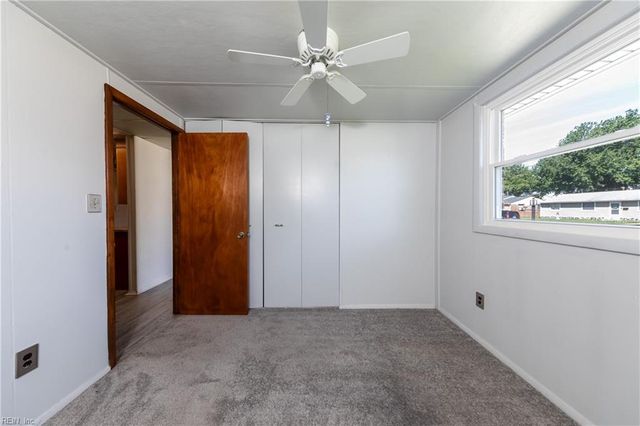 1930 Demetro DR, Hampton, VA 23663