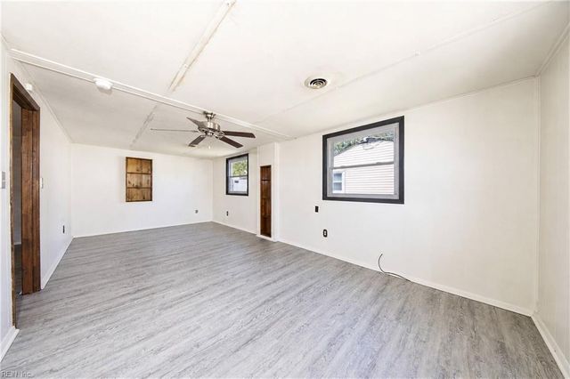 1930 Demetro DR, Hampton, VA 23663