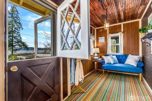 534 Sundin Drive, Camano Island, WA 98282