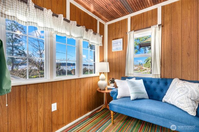 534 Sundin Drive, Camano Island, WA 98282