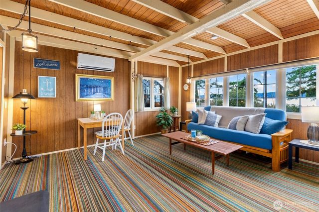 534 Sundin Drive, Camano Island, WA 98282