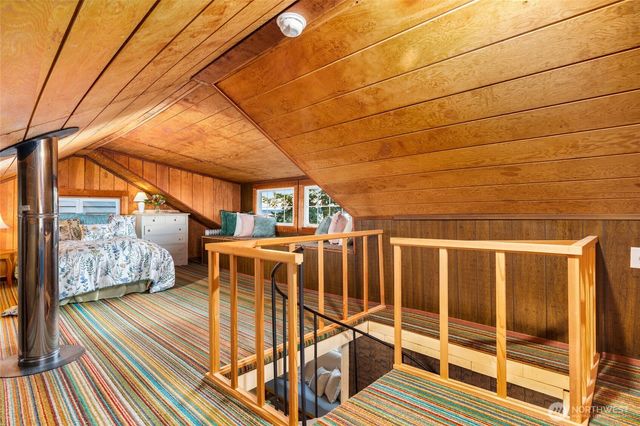 534 Sundin Drive, Camano Island, WA 98282