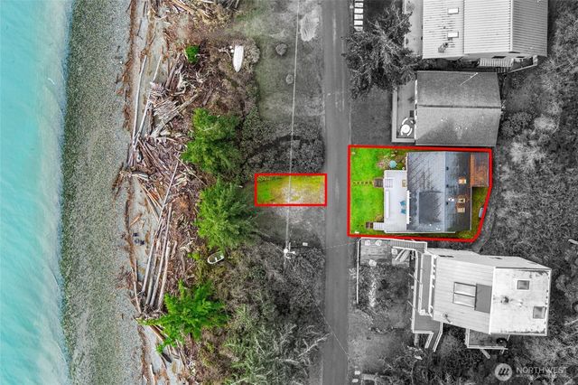 534 Sundin Drive, Camano Island, WA 98282