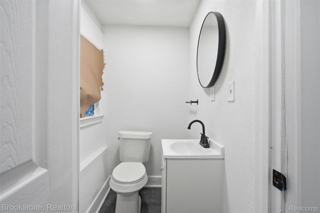 8951 La Salle Boulevard, Detroit, MI 48206