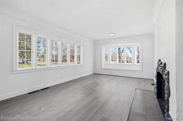 8951 La Salle Boulevard, Detroit, MI 48206