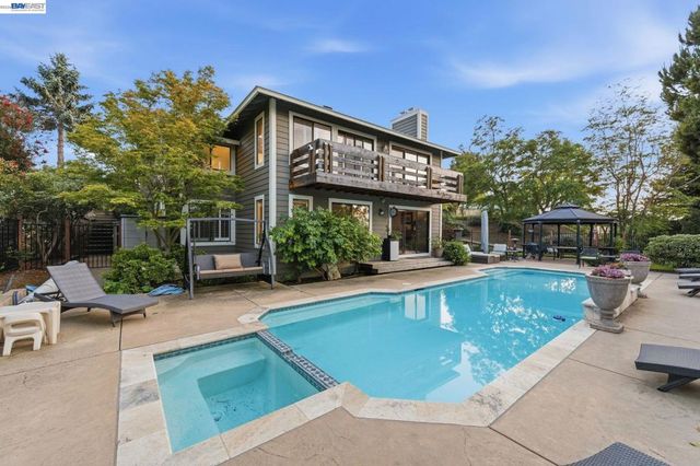 24439 Gina Ct, Hayward, CA 94541