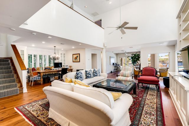 1833 SE 7th Street, Fort Lauderdale, FL 33316