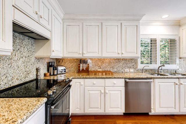 1833 SE 7th Street, Fort Lauderdale, FL 33316