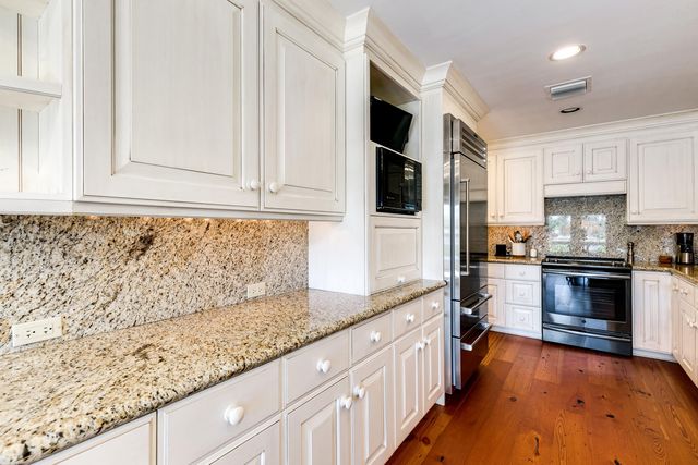 1833 SE 7th Street, Fort Lauderdale, FL 33316