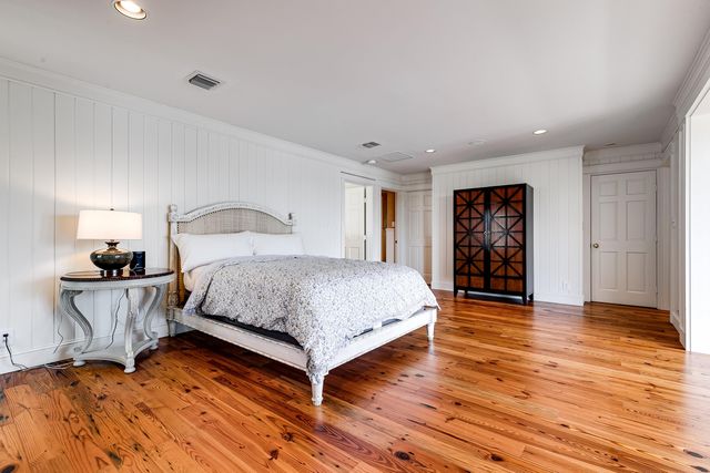 1833 SE 7th Street, Fort Lauderdale, FL 33316