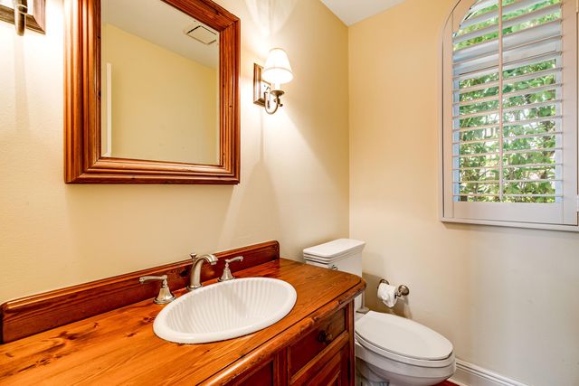 1833 SE 7th Street, Fort Lauderdale, FL 33316