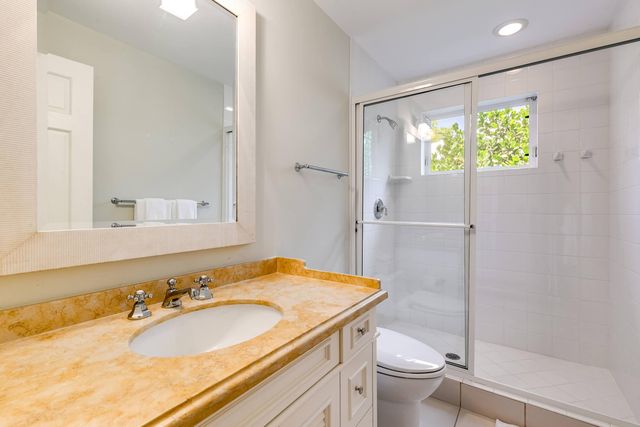 1833 SE 7th Street, Fort Lauderdale, FL 33316