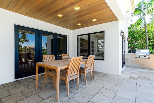 1833 SE 7th Street, Fort Lauderdale, FL 33316