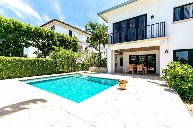 1833 SE 7th Street, Fort Lauderdale, FL 33316