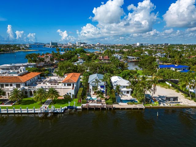 1833 SE 7th Street, Fort Lauderdale, FL 33316