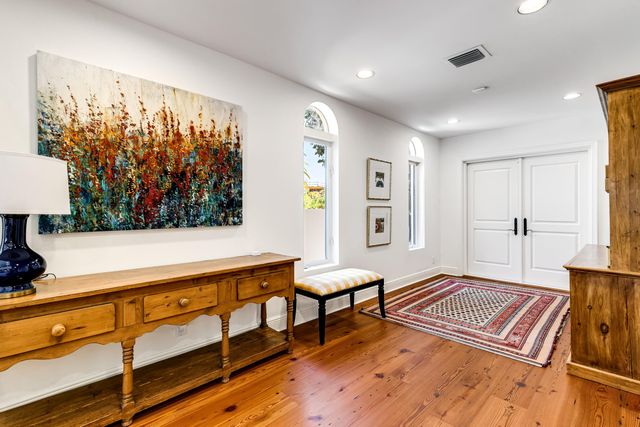 1833 SE 7th Street, Fort Lauderdale, FL 33316