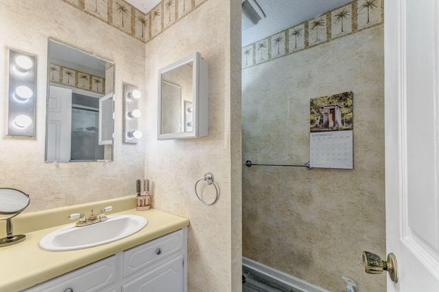 1929 Sourwood Drive, Dalton, GA 30720