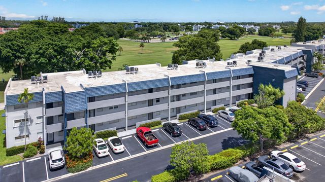 7827 GOLF CIR Drive 301, Margate, FL 33063