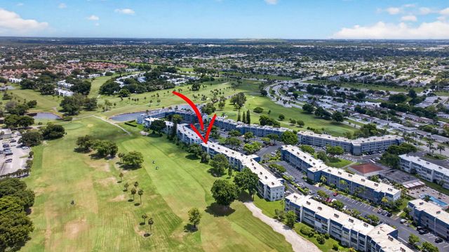 7827 GOLF CIR Drive 301, Margate, FL 33063