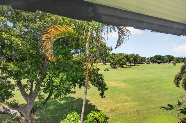 7827 GOLF CIR Drive 301, Margate, FL 33063
