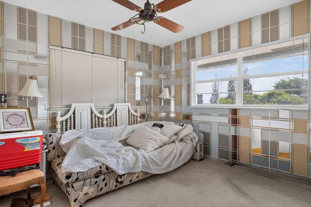 7827 GOLF CIR Drive 301, Margate, FL 33063