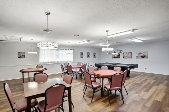 7827 GOLF CIR Drive 301, Margate, FL 33063