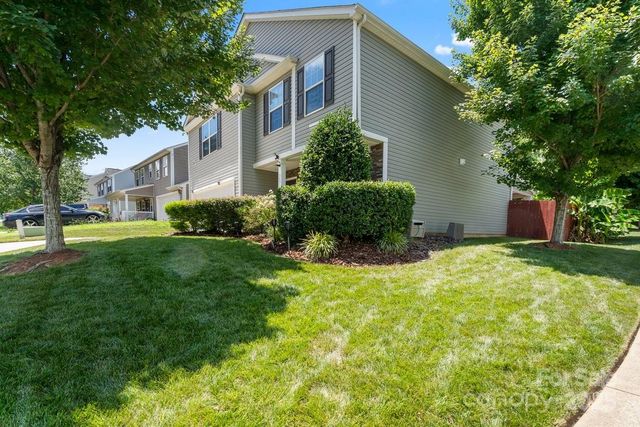 5631 Graypark Drive, Charlotte, NC 28269