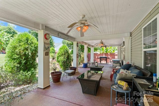 5631 Graypark Drive, Charlotte, NC 28269