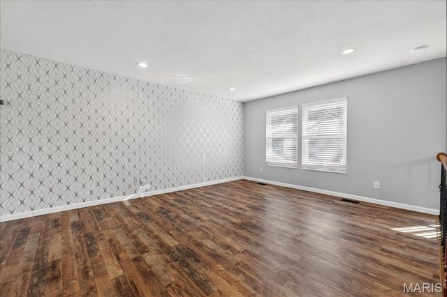 11975 Sarthe Drive, Maryland Heights, MO 63043