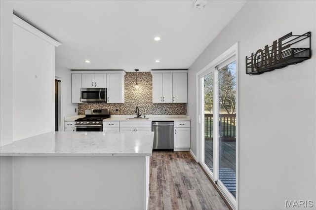 11975 Sarthe Drive, Maryland Heights, MO 63043