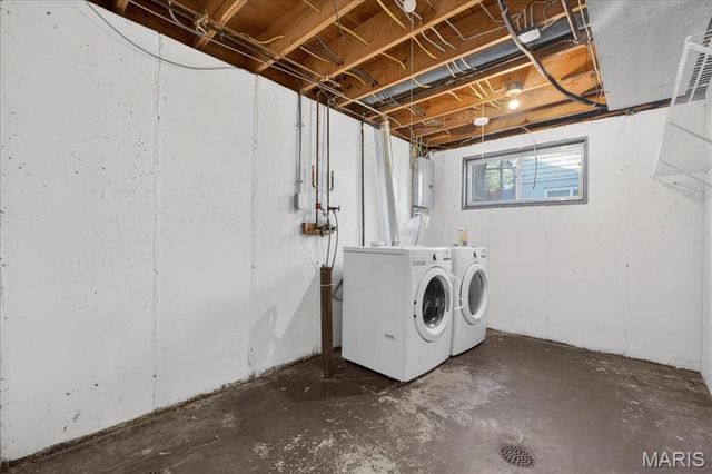 11975 Sarthe Drive, Maryland Heights, MO 63043