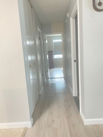 27 Skyline Drive 3, Braintree, MA 02184