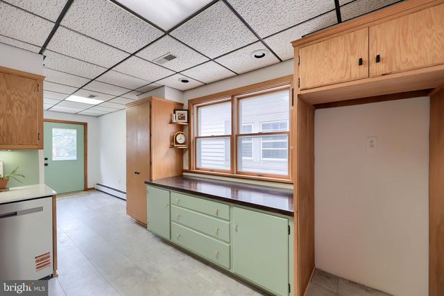 352 W ORANGE ST, Lancaster, PA 17603