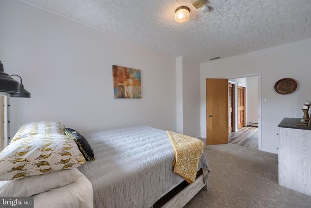 352 W ORANGE ST, Lancaster, PA 17603