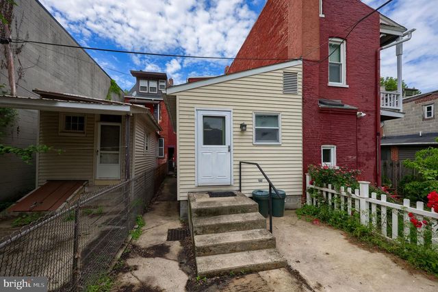 352 W ORANGE ST, Lancaster, PA 17603