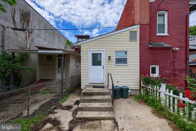 352 W ORANGE ST, Lancaster, PA 17603