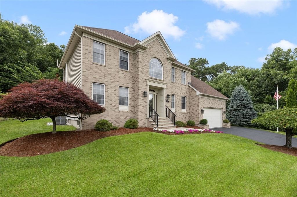 32 Susan Drive, Cumberland, RI 02864