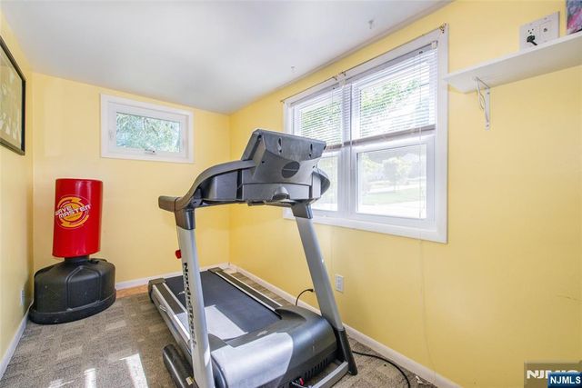 20 Yesler Way, Hillsdale, NJ 07642