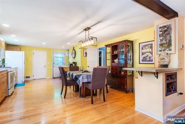 20 Yesler Way, Hillsdale, NJ 07642