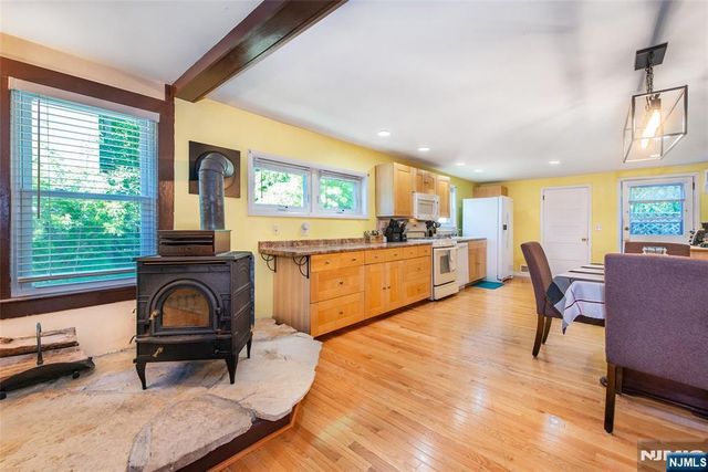 20 Yesler Way, Hillsdale, NJ 07642