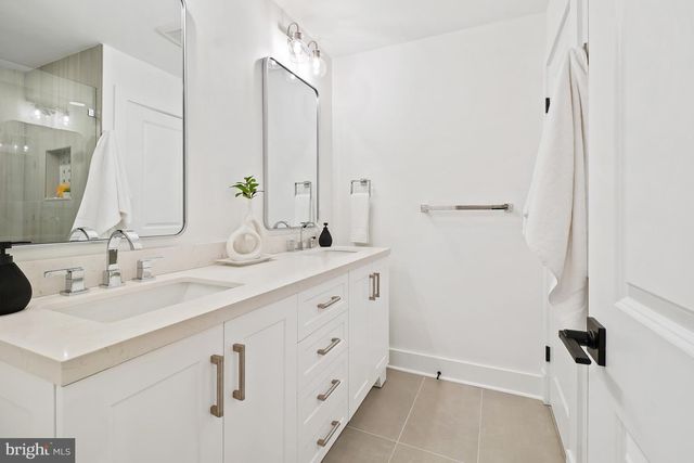 7 VICTORY CT, Potomac, MD 20854