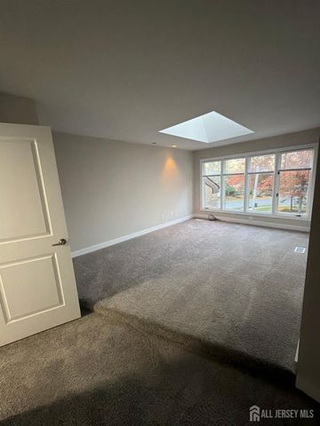 172 Nathan Drive, North Brunswick, NJ 08902