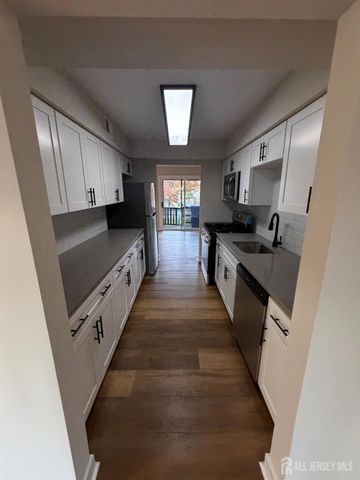 172 Nathan Drive, North Brunswick, NJ 08902