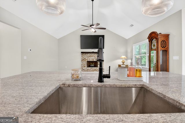 260 Sagebrook Lane, Newnan, GA 30263