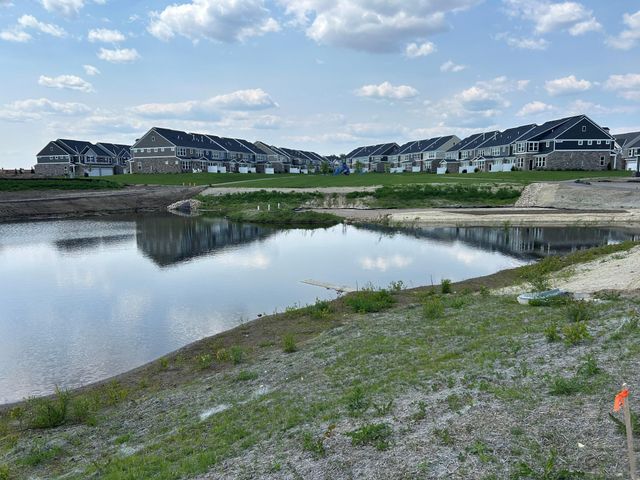 17977 Genoa Drive, Lakeville, MN 55044