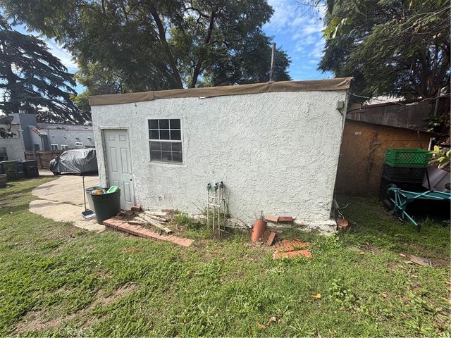 4957 W 21st, Los Angeles, CA 90016