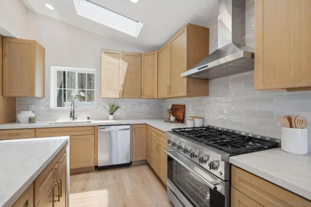 7273 Cornell Ave, La Mesa, CA 91942