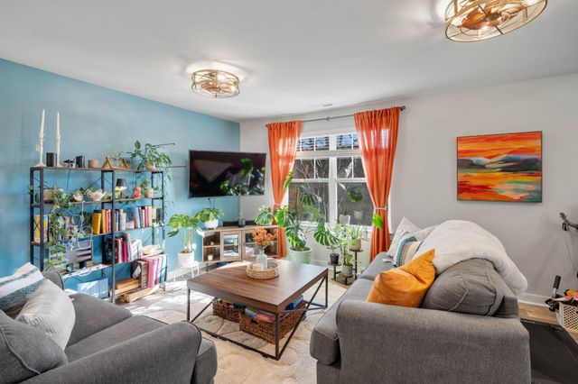 15 Torrey Pines Ln, Lebanon, TN 37087